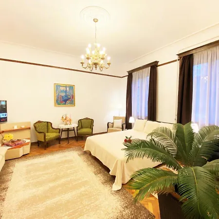 Villa Bor-furdo-var *