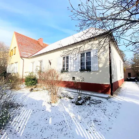Bor-furdo-var Villa