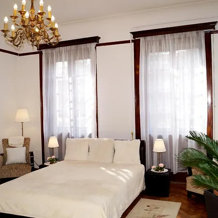 Villa Bor-furdo-var